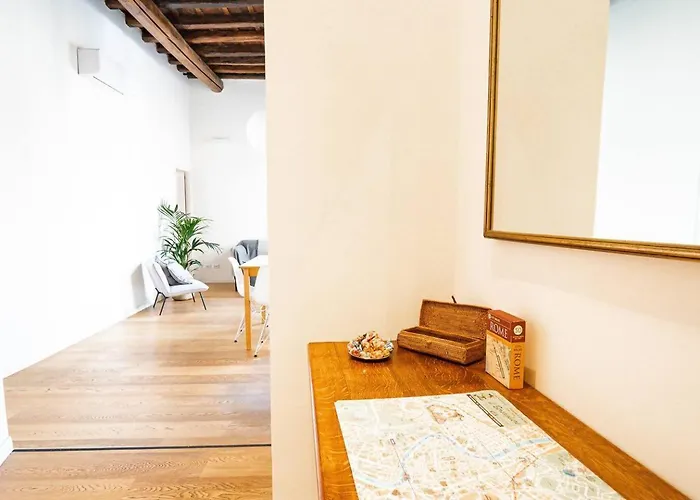 Santa Rufina Апартаменты *